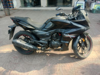 Black Hero Xtreme 200S BS6