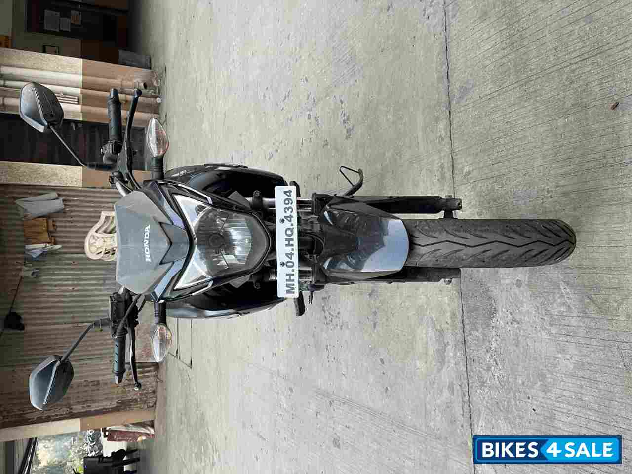 Blue Honda CB Hornet 160R ABS