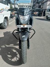 Orange Honda CB Hornet 160R