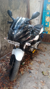 Bajaj Pulsar 220F