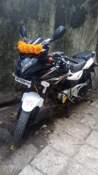 Bajaj Pulsar 220F