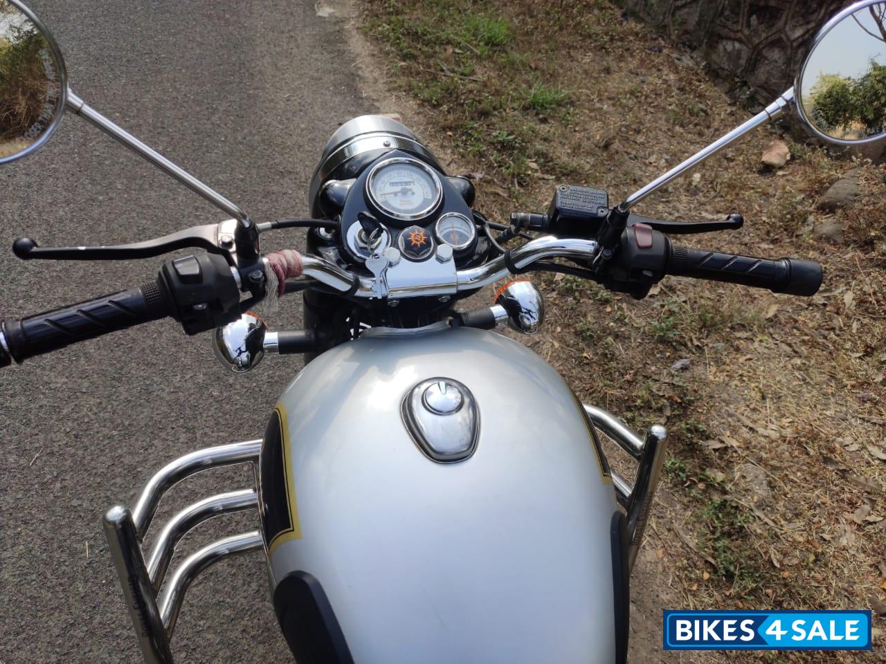 Royal Enfield Classic 350