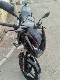 Black Bajaj Pulsar 125 Neon BS6