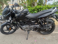 Black Bajaj Pulsar 125 Neon BS6