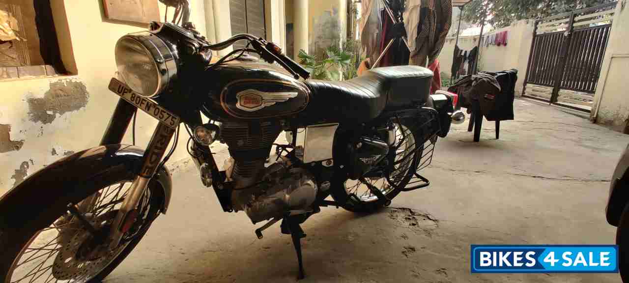 Black Royal Enfield Bullet Standard 350 Black Royal Enfield Bullet Standard 350