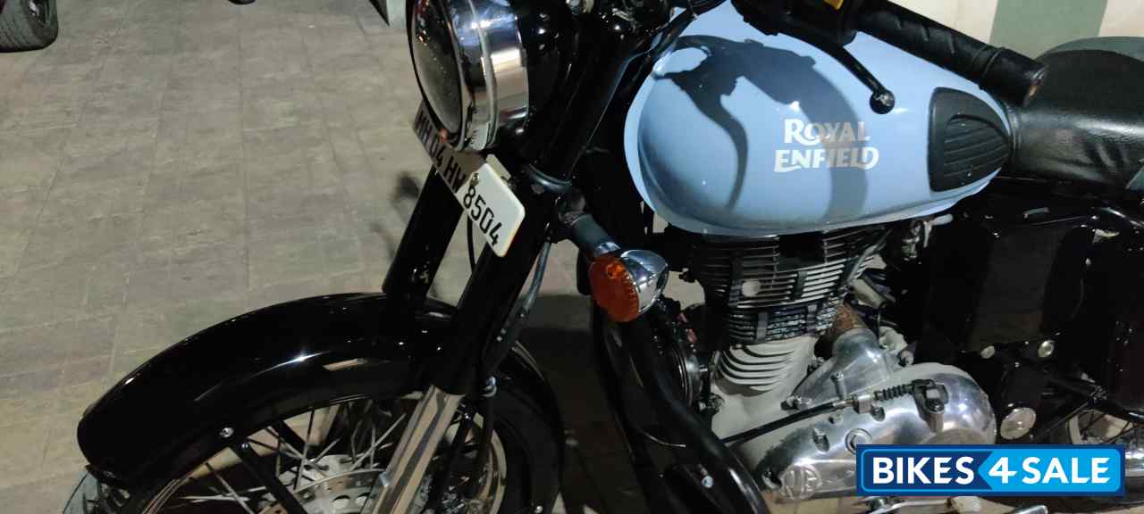 Royal Enfield Classic 350 Redditch Blue