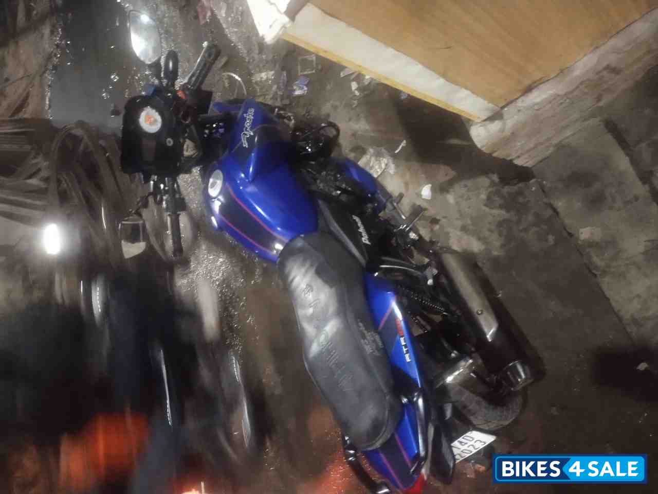 Blue TVS Apache RTR 160