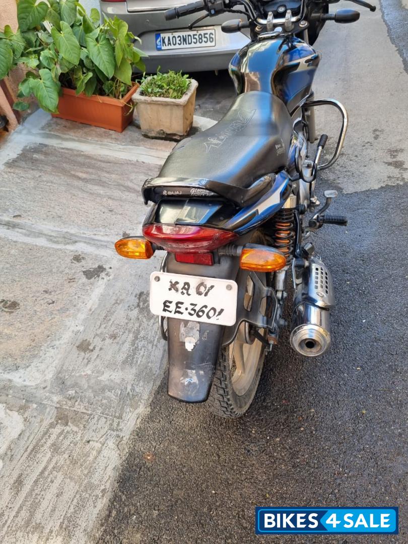 Blue And Black Bajaj Discover 125