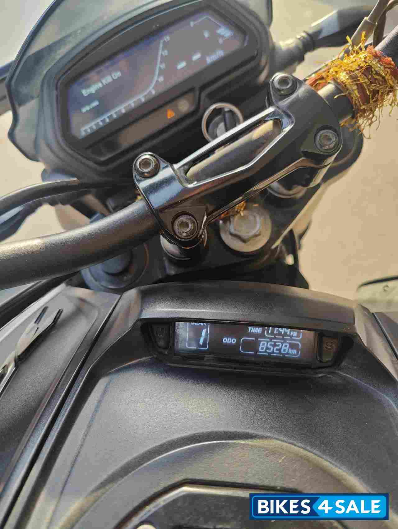 Bajaj Dominar 400