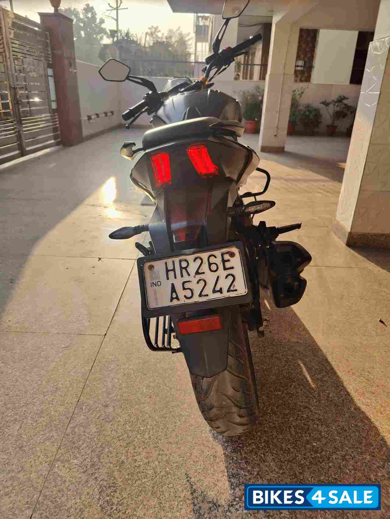 Bajaj Dominar 400