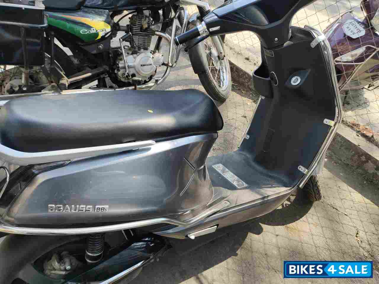 BGauss B8 Lithium Ion