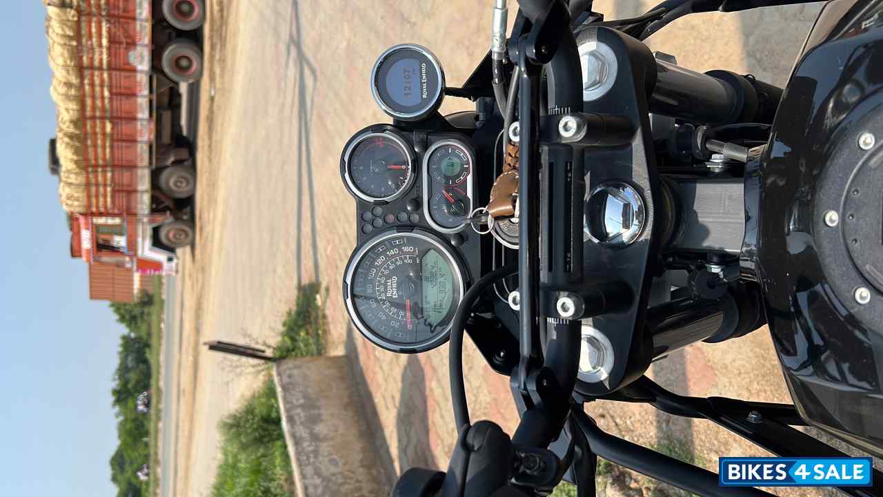 Granite Black Royal Enfield Himalayan BS VI