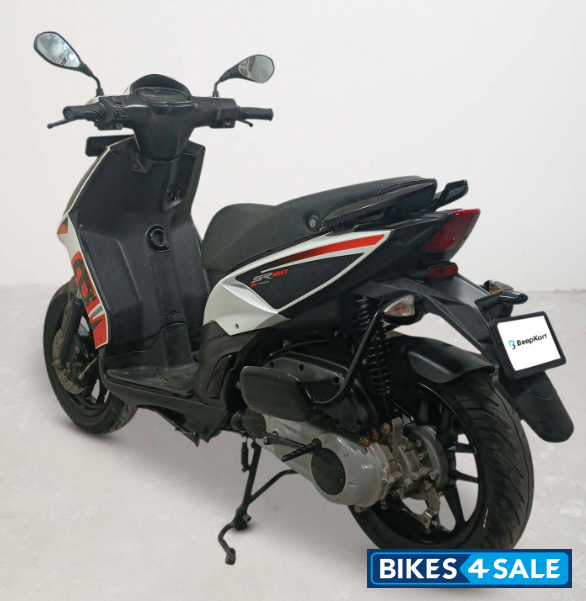 Aprilia SR 160 Std ABS