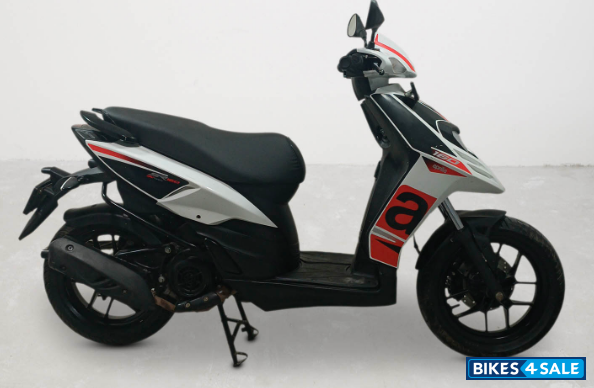 Aprilia SR 160 Std ABS