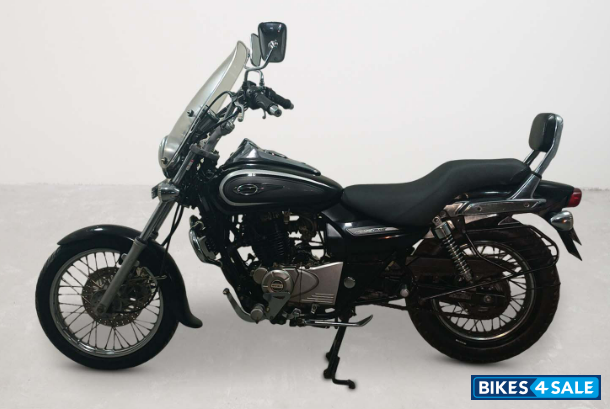 Bajaj Avenger