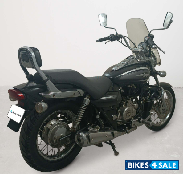 Bajaj Avenger