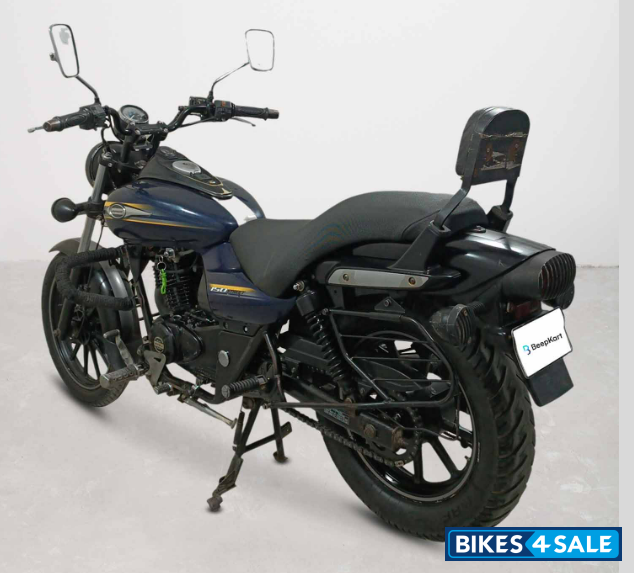 Bajaj Avenger Street 150