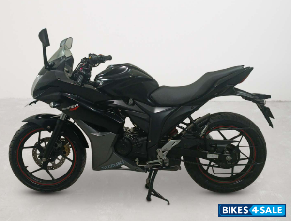 Suzuki Gixxer SF