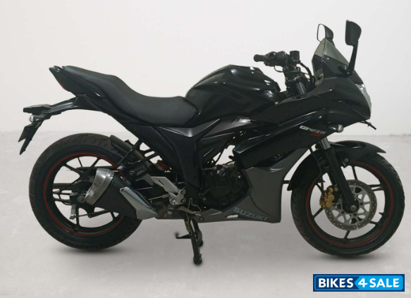 Suzuki Gixxer SF