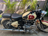 Royal Enfield Classic 500