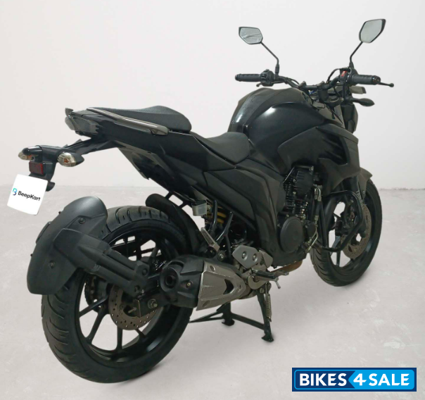 Yamaha FZ25