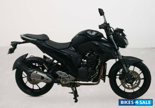 Yamaha FZ25