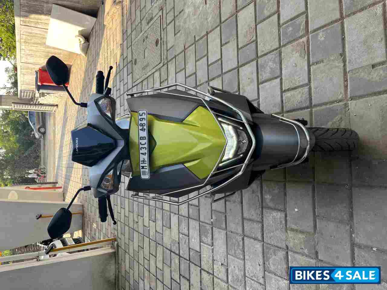 Suzuki Avenis 125 Ride Connect Edition