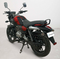 Bajaj V15