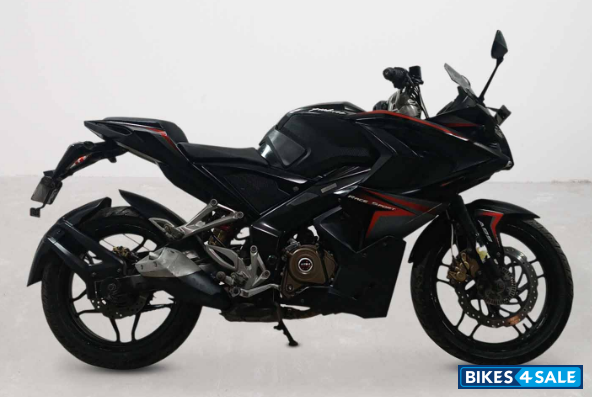 Bajaj Pulsar RS 200