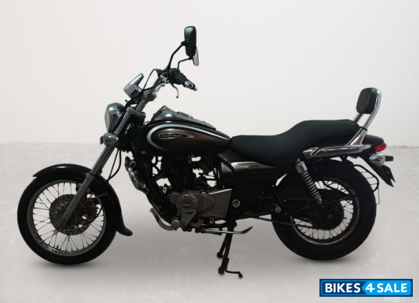 Bajaj Avenger Cruise 220