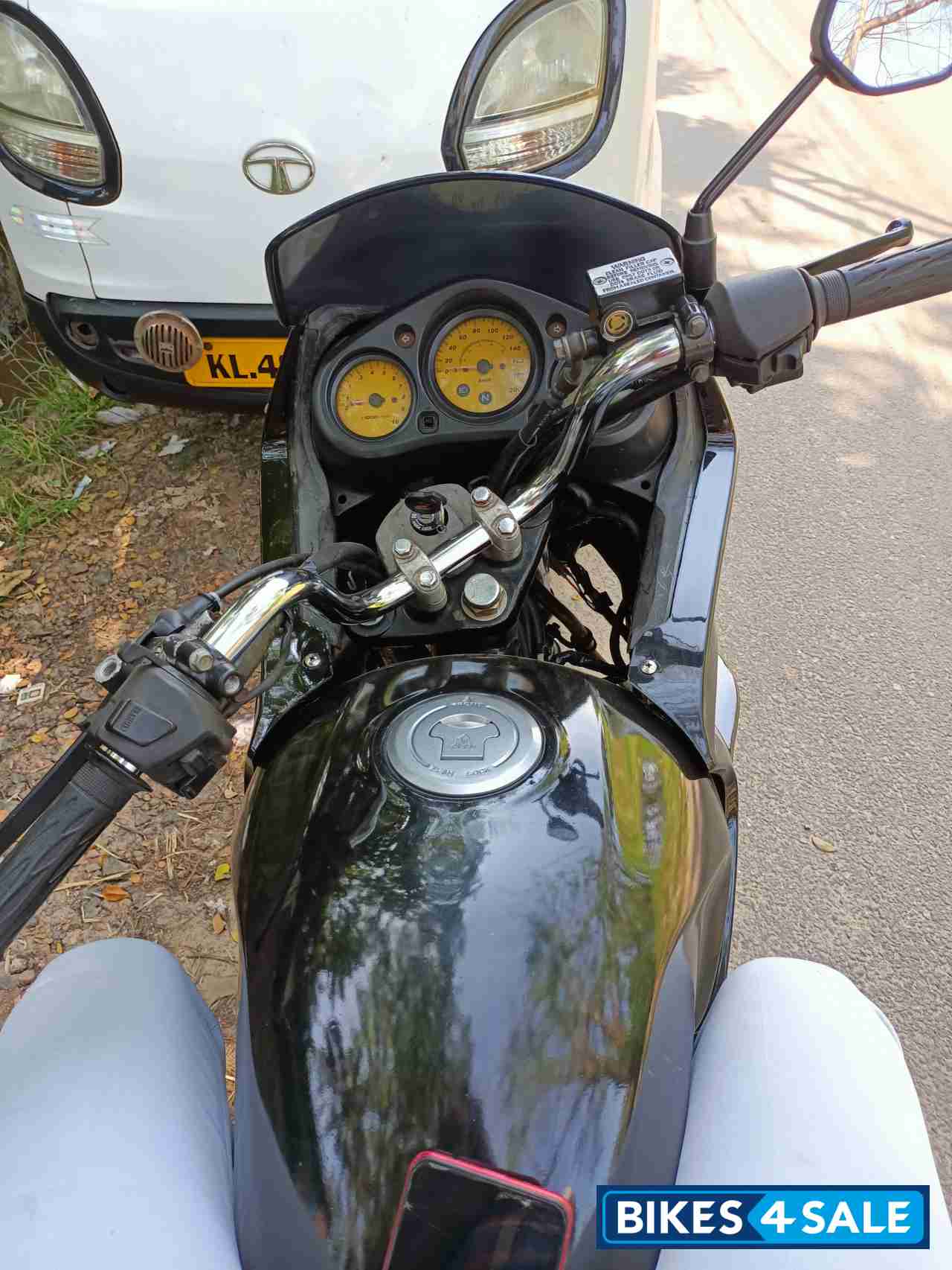 Black Hero Karizma R