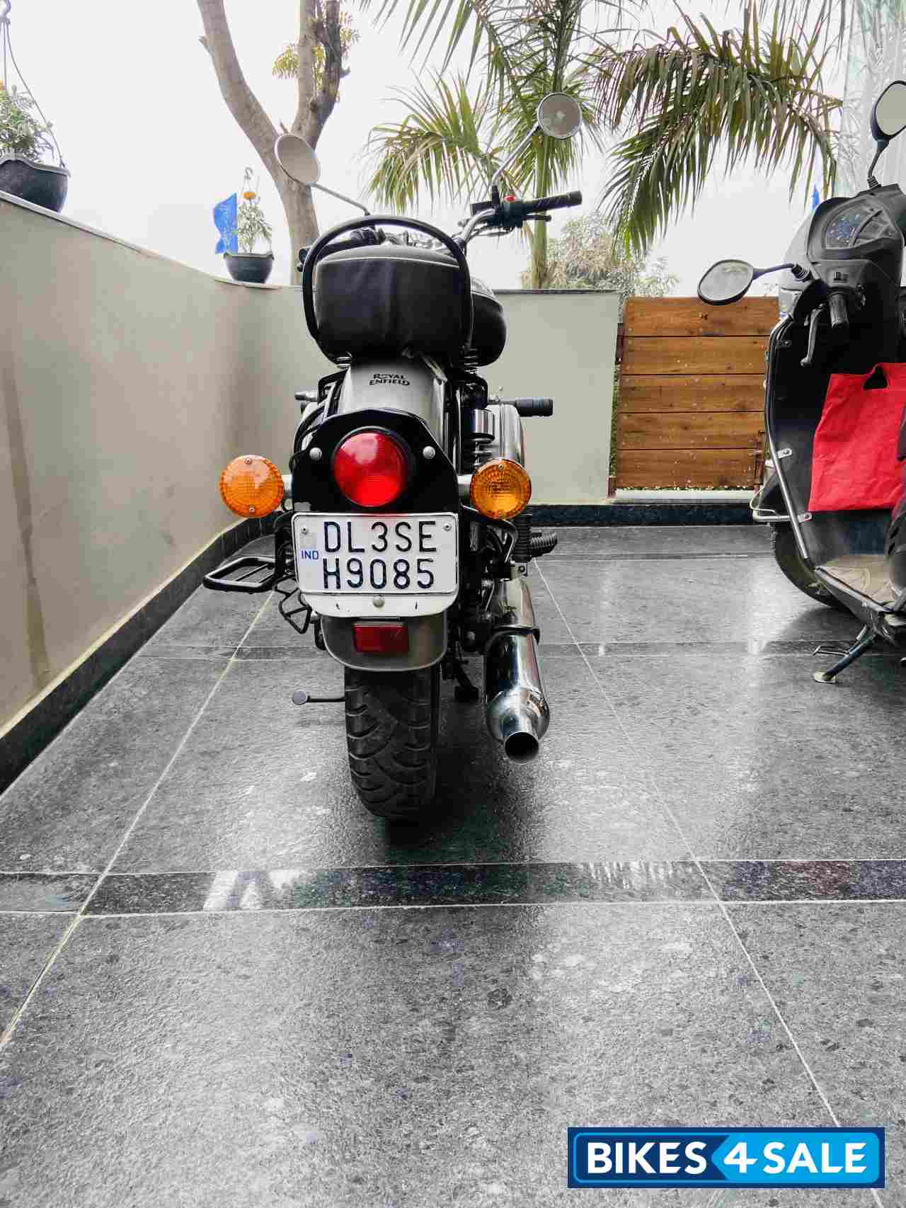 Gun Metal Grey Royal Enfield Classic 350