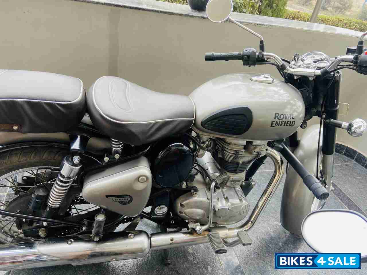 Gun Metal Grey Royal Enfield Classic 350