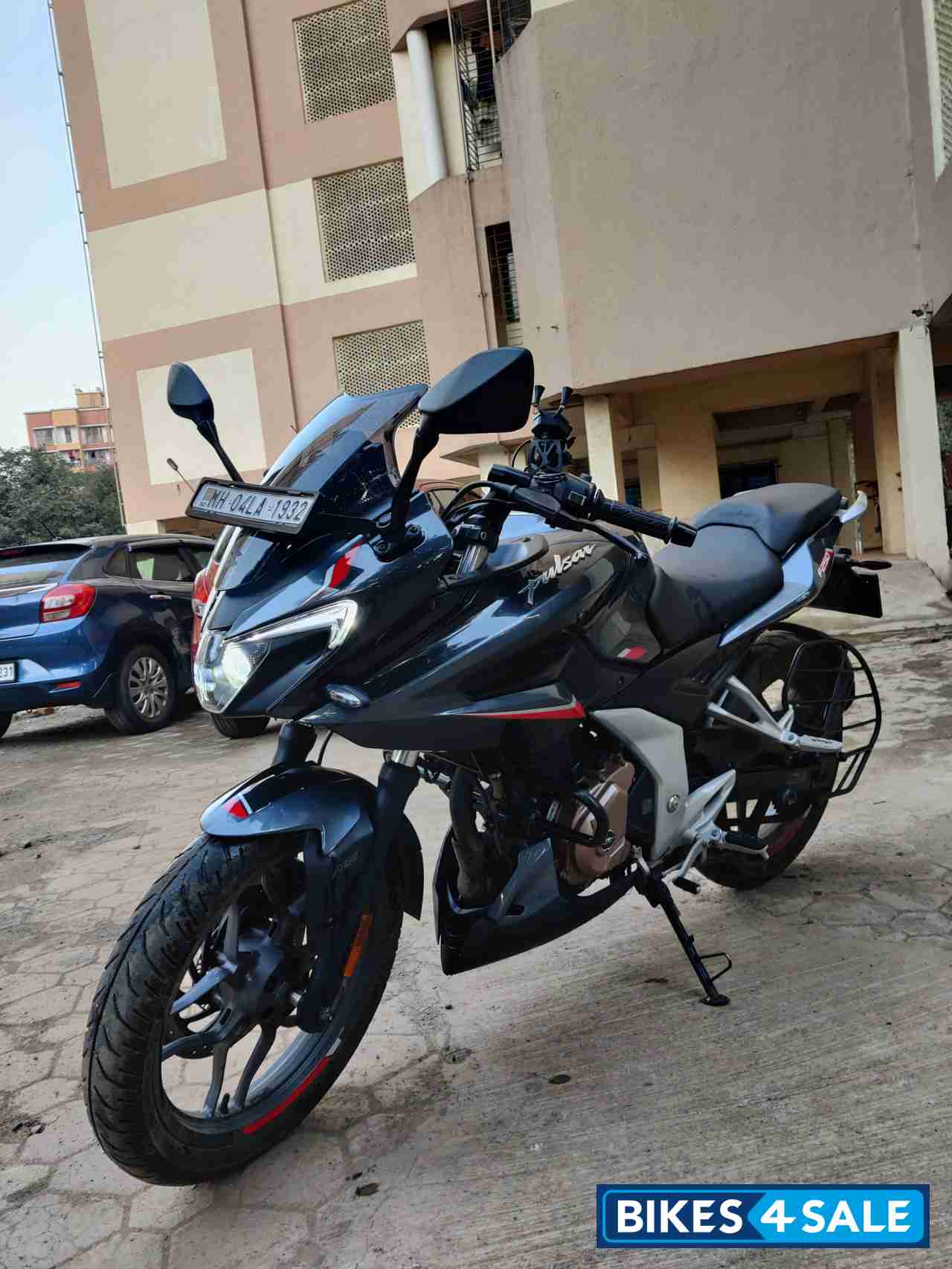 Grey Bajaj Pulsar F250