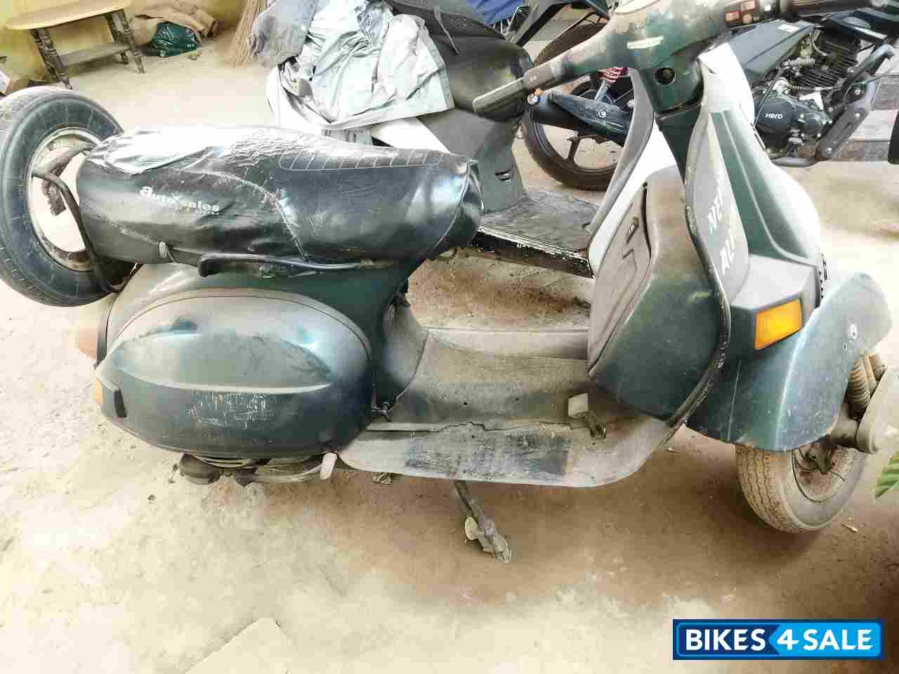 Peacock Green Bajaj Chetak