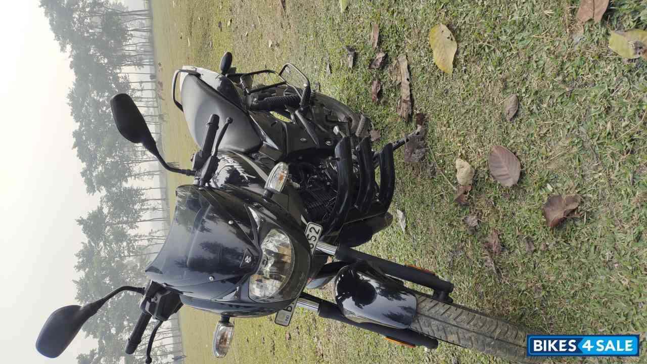 Bajaj Pulsar 125 Neon BS6