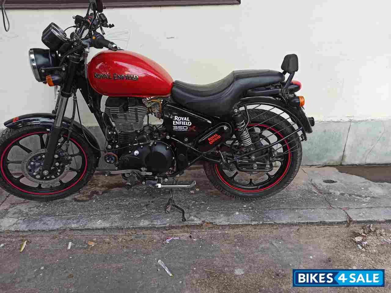 Red Royal Enfield Thunderbird X 350
