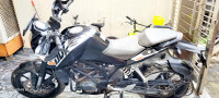Black KTM Duke 200