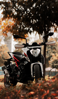 White KTM Duke 250