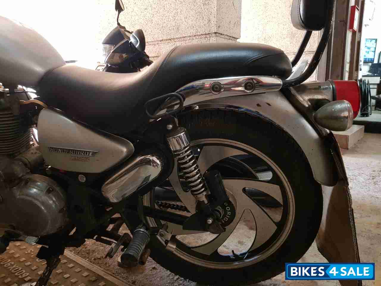 Royal Enfield Thunderbird TwinSpark 350