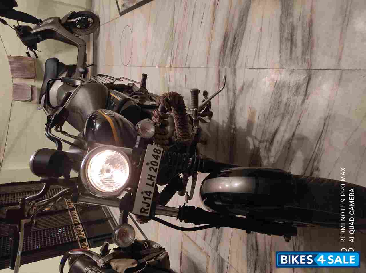 Black With Blue Strips Bajaj Avenger Street 150