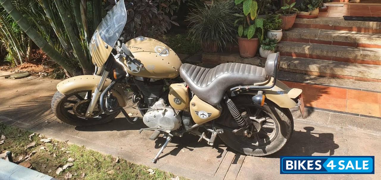 Royal Enfield Classic Desert Storm