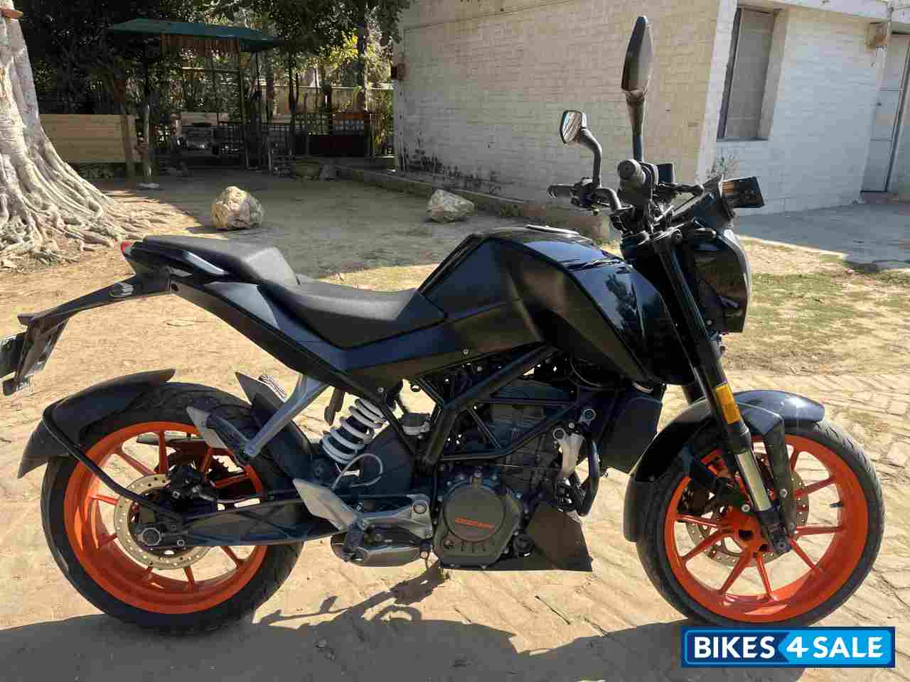 KTM Duke 125