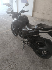 Knight Black Yamaha FZ25