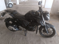 Knight Black Yamaha FZ25