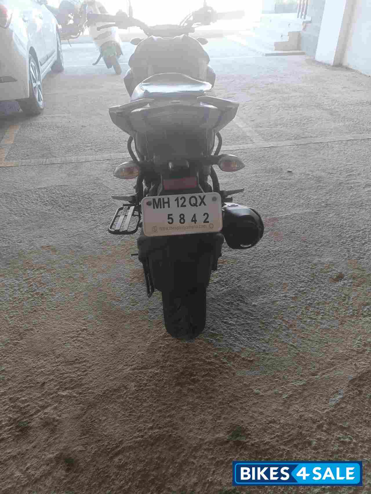 Knight Black Yamaha FZ25