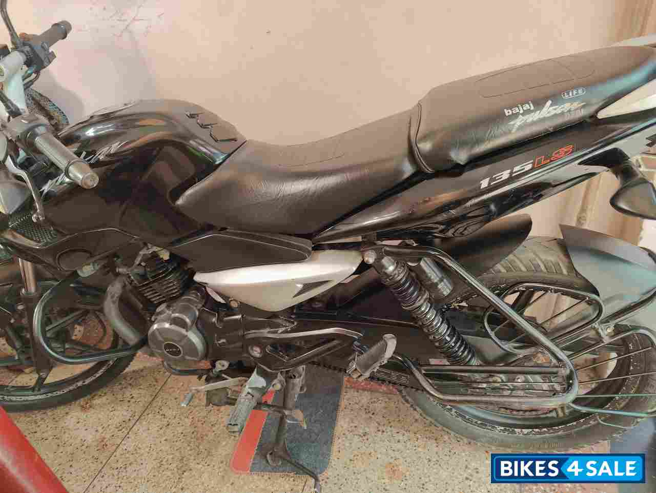 Black Bajaj Pulsar 135LS