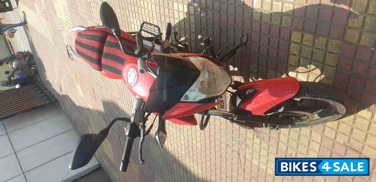 Red Bajaj Pulsar 135LS