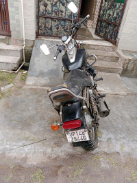 Bajaj Avenger 220 DTS-i