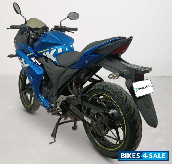 Suzuki Gixxer SF